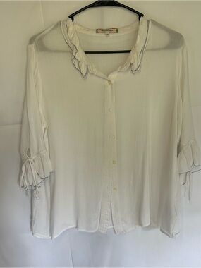 Eri + Ali Anthropologie White Ruffle Blouse L Boho Victorian Tie Sleeve
